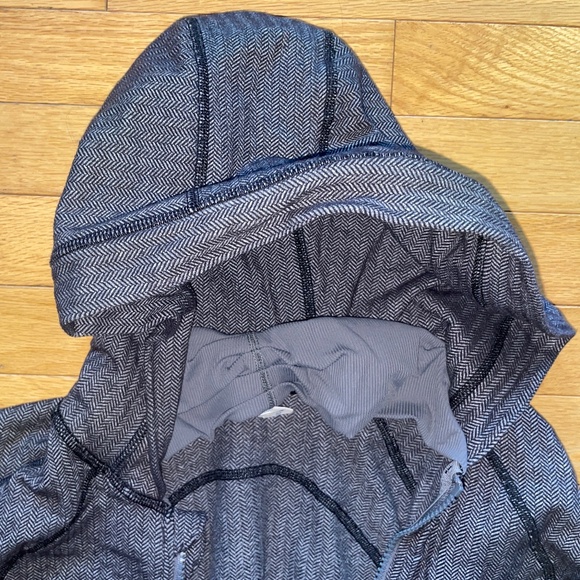 Lululemon Women’s Daily Practice Zip Up Hoodie Jacket In Black Herringbone - Picture 9 of 14